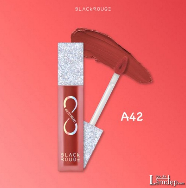 Sắc hồng đào của son Black Rouge màu A42 khiến các chị em “mê mẩn”