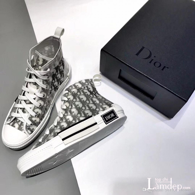 Giày Dior Shoes được bán với giá thành cực hợp lý