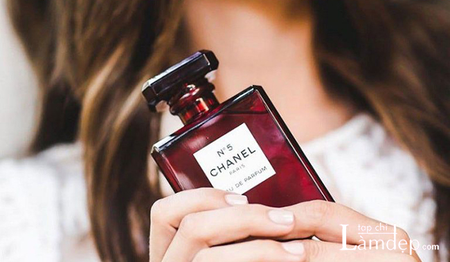 Chanel No 5 - Chai nước hoa huyền thoại của thương hiệu nước hoa Pháp Chanel