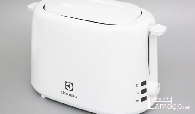 Máy nướng bánh mì sandwich Electrolux ETS1303W sở hữu chất lượng dẫn đầu phân khúc giá