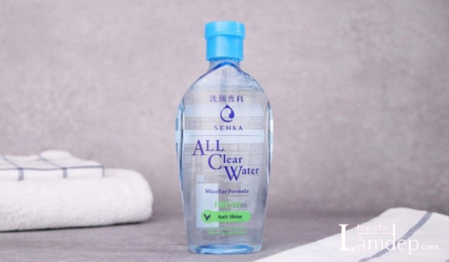 Senka All Clear Water có thể sử dụng cho các bạn da thường, da dầu