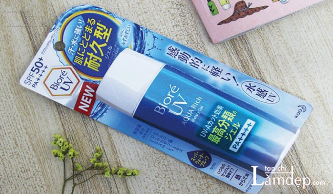 Kem chống nắng Biore UV Aqua Rich Watery Gel 90ml SPF50+